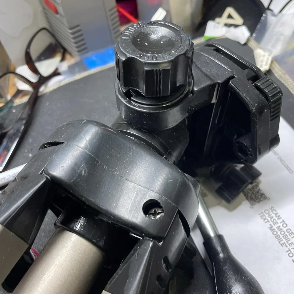 Camera tripod with extendable legs ,